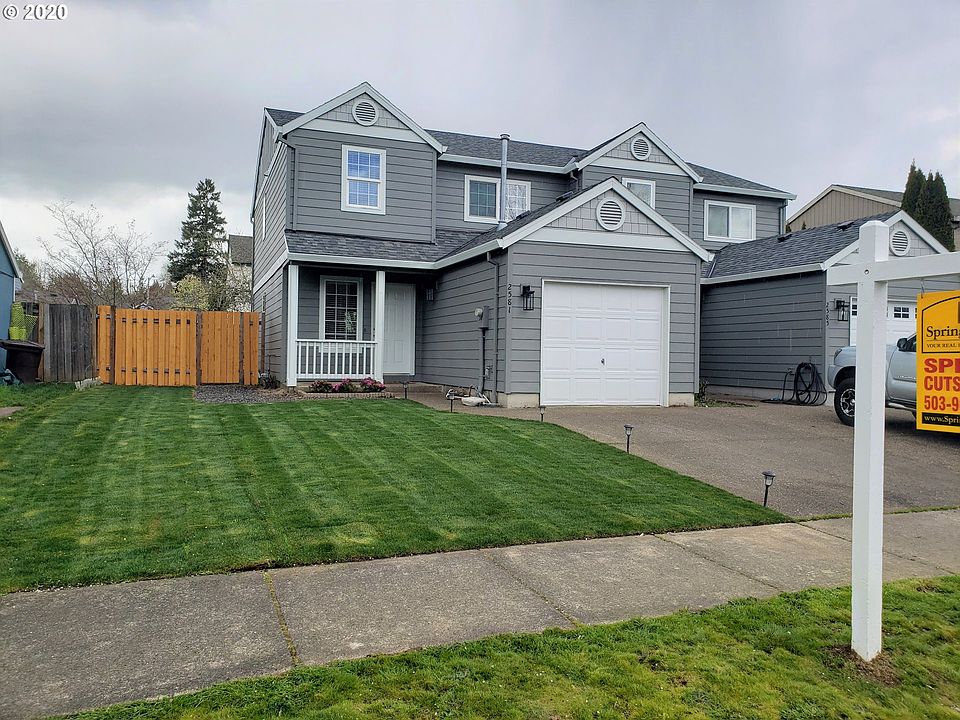 1st image of 2581 NE 1st Dr