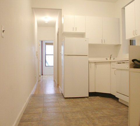 5th image of 409 E 90th St APT 14
