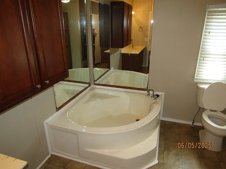 4883 Riverside Dr #A — Photo 24