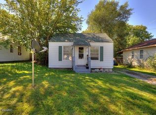 226 43rd St SW, Wyoming, MI 49548