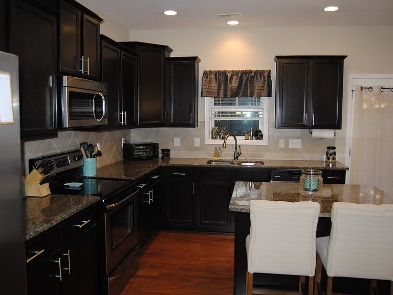107 W Berkshire Ct — Photo 6