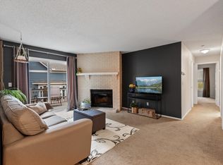 3861 Gold Point #B, Saint Paul, MN 55122