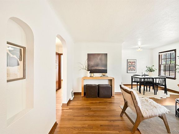3rd image of 2201 S Franklin Street