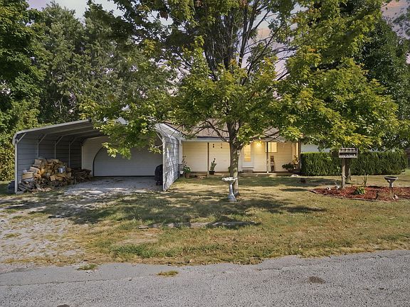 2nd image of 131 Poppy Lane