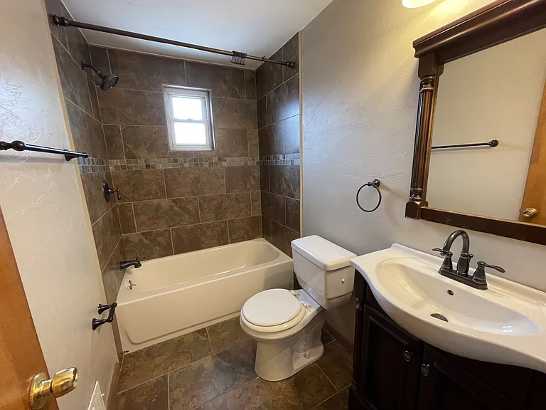 130 Lacrosse St #D4 — Photo 12