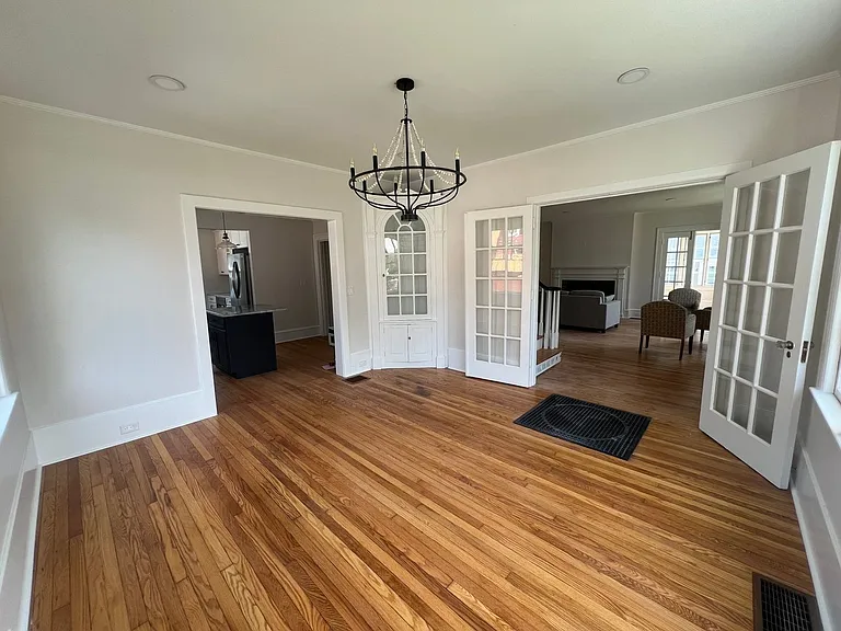 321 Union St — Photo 3