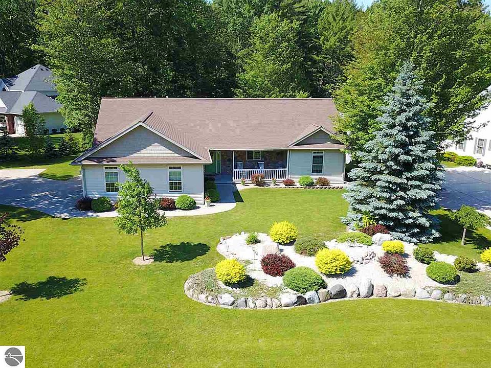 1st image of 139 Schirmer Dr
