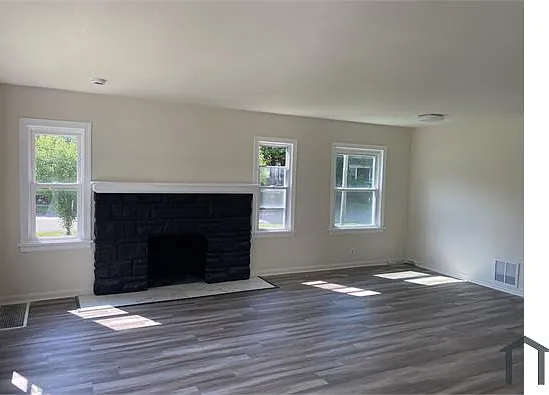 2 bed, $800 — Photo 3