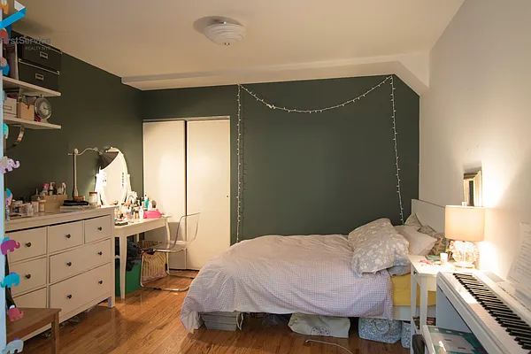 Rented by FirstService Realty (legacy) | media 24