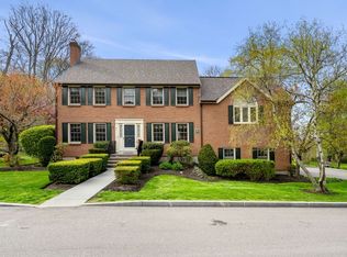 333 Brush Hill Rd UNIT B1, Milton, MA 02186