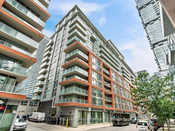 21 Nelson St #414, Toronto, ON M5V 3H9