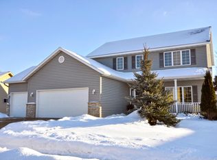 3018 21st St NE, Rochester, MN 55906