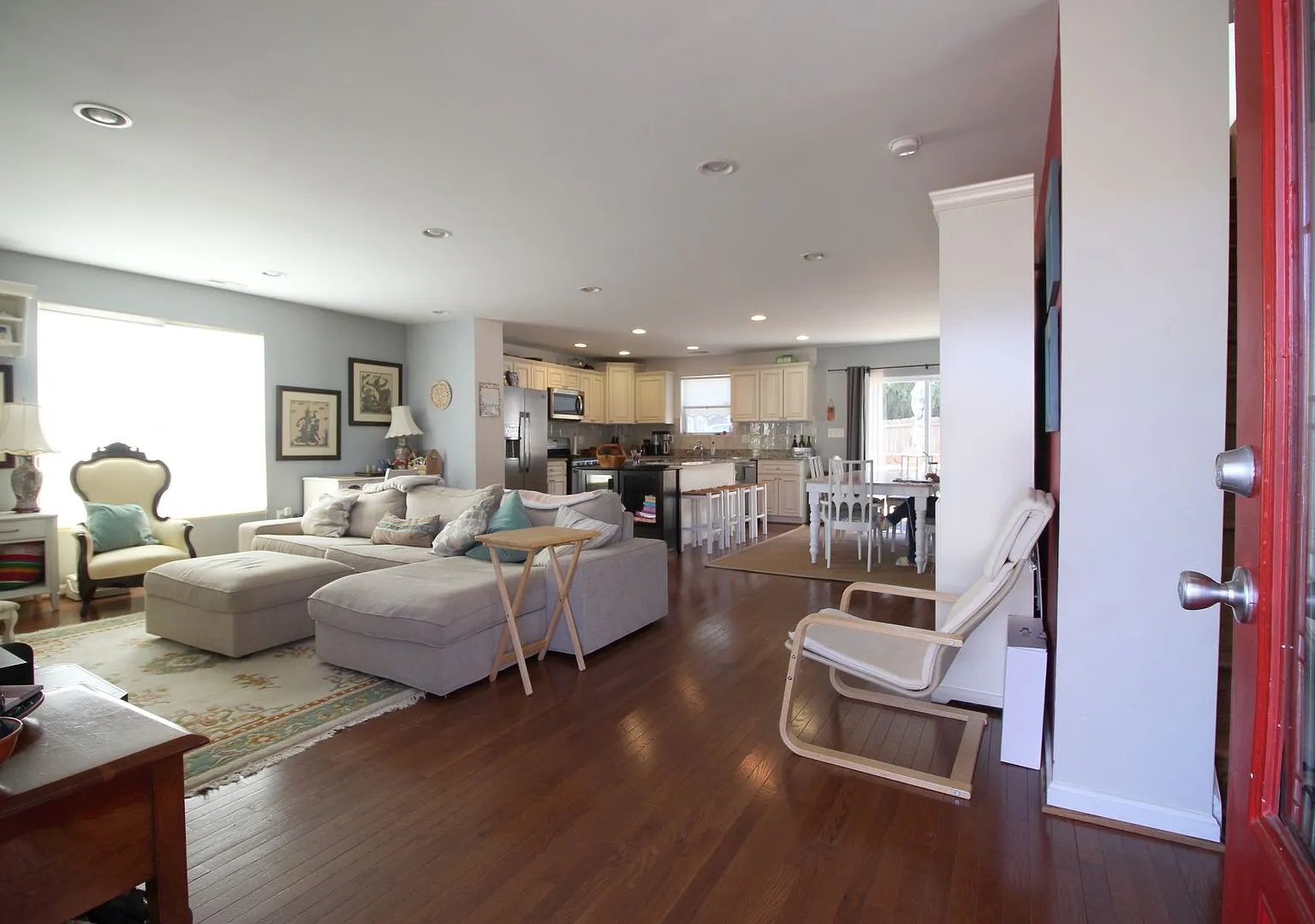 4BR/2.5B Home — Photo 2