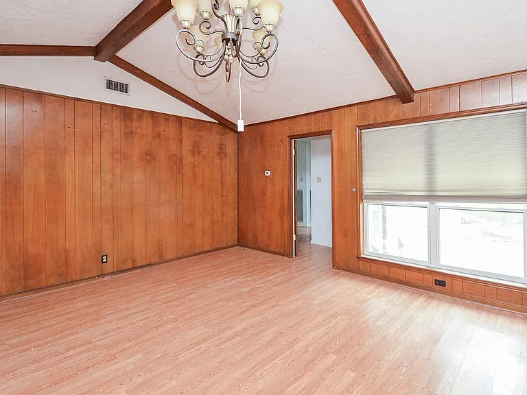 9323 Claridge Dr — Photo 18