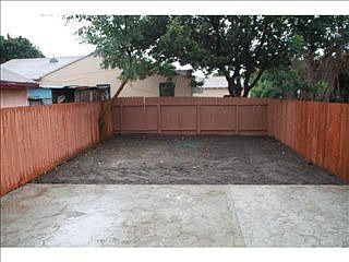 3rd image of 1554 E 117th St