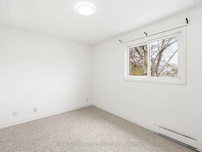 118 Perry St #19 — Photo 19