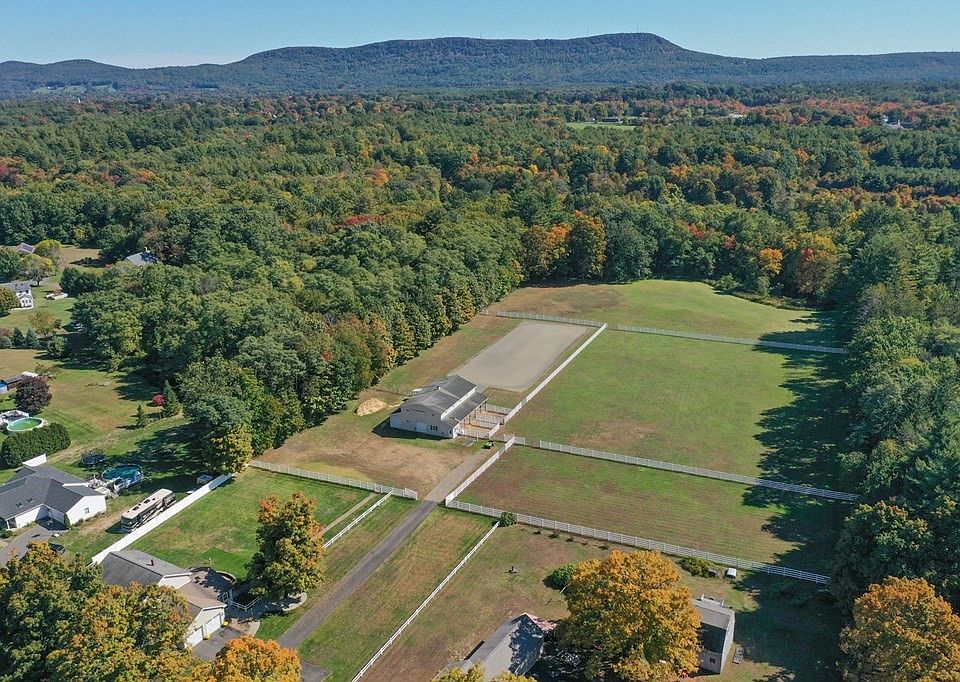 194 Pomeroy Meadow Rd, Southampton, MA 01073 Zillow