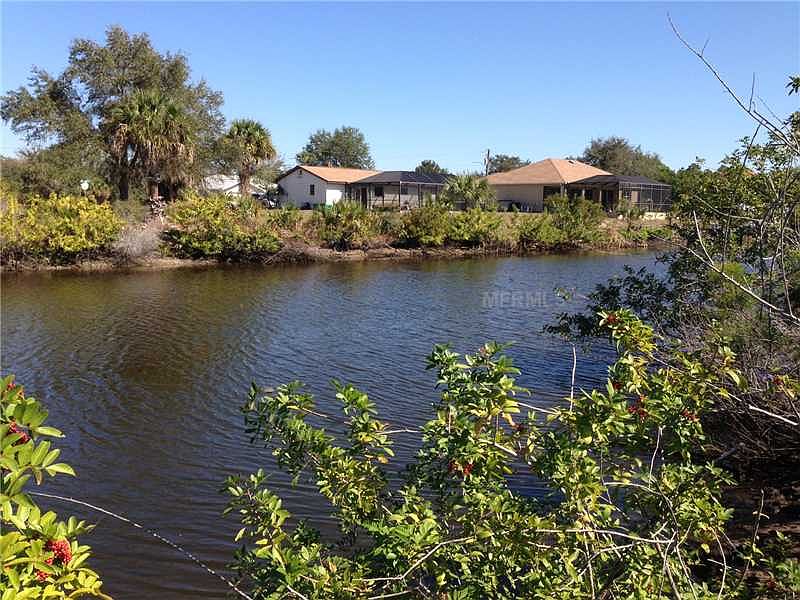 2nd image of 17388 Gulfspray Cir