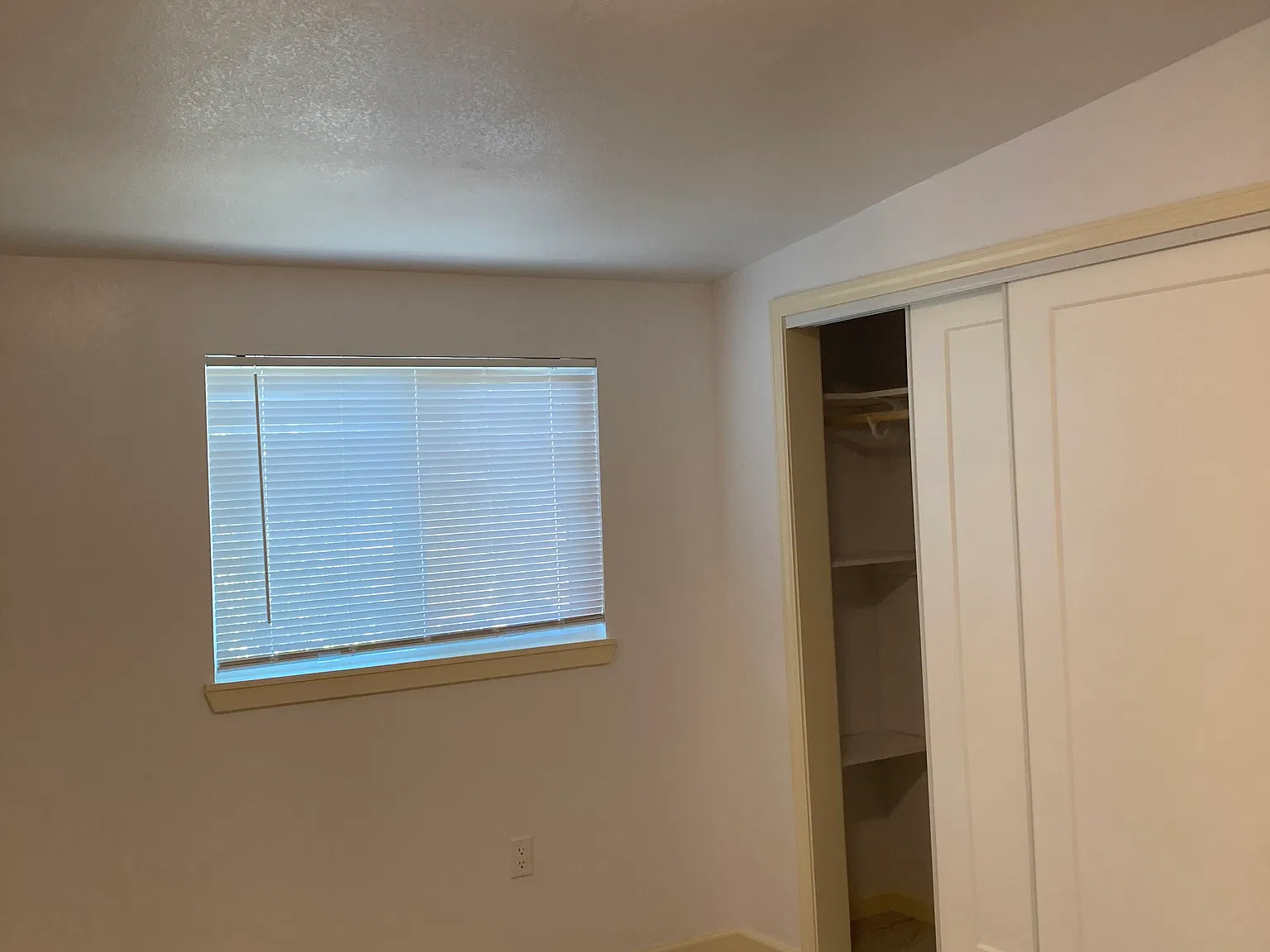 1 bed, 1000 sqft, $2,000 — Photo 3