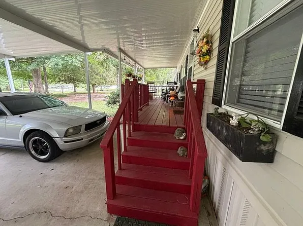 14249 S Beaver Dr, Pride, LA 70770