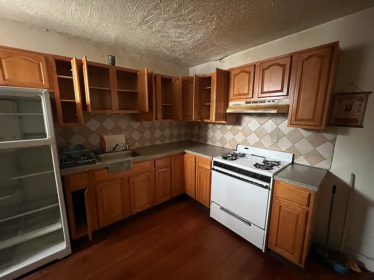 3339 Friendship St #2 — Photo 2