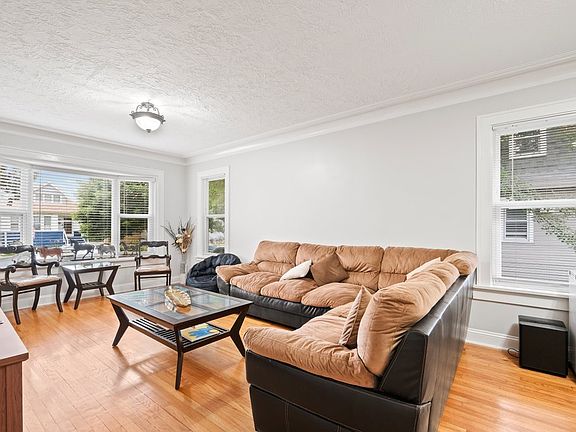 5th image of 1514 Elgin Ave