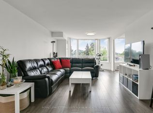 175 Cedar Ave #413, Richmond Hill, ON L4C 9V3