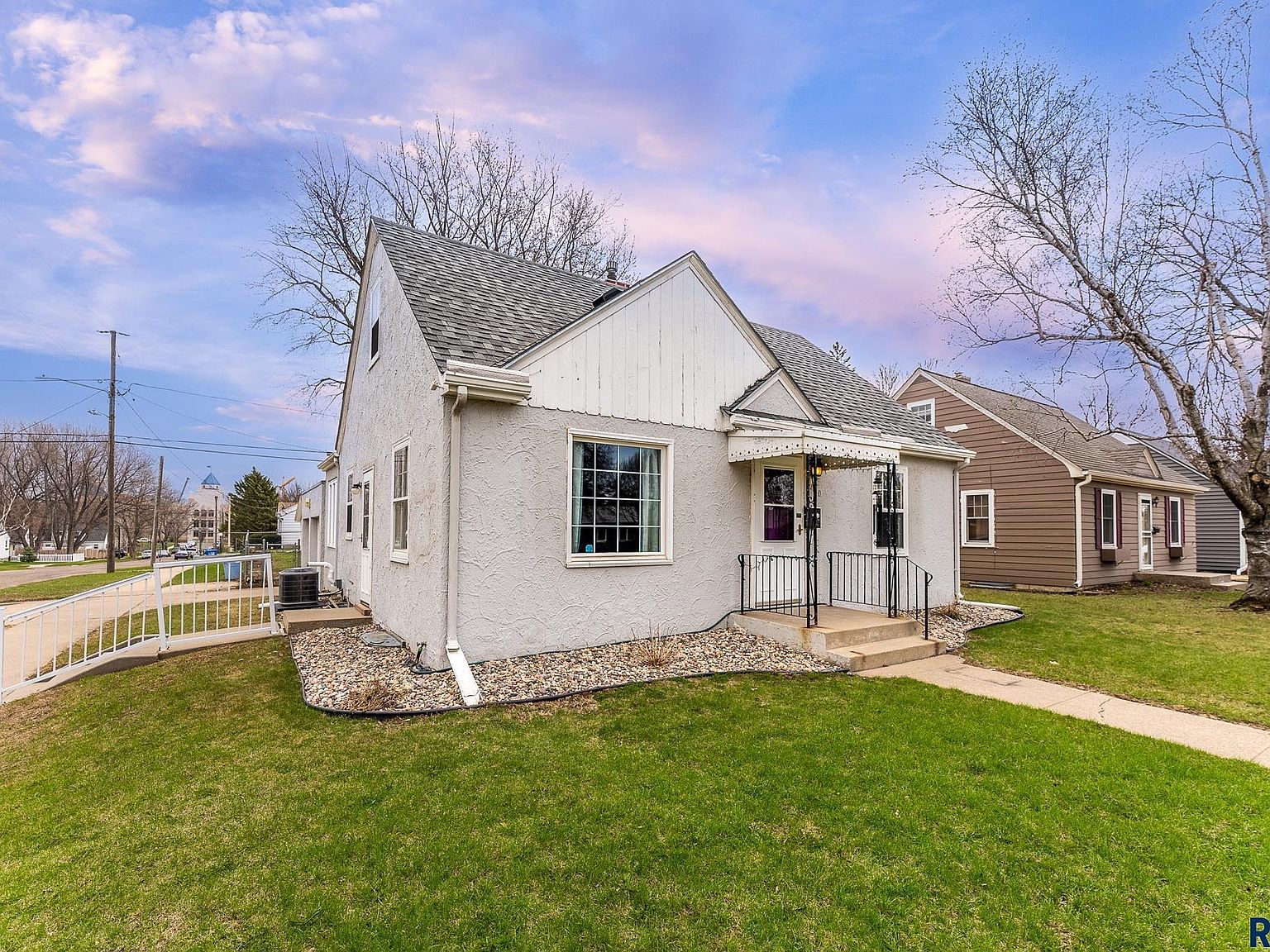 1200 S Willow Ave, Sioux Falls, SD 57105 Zillow
