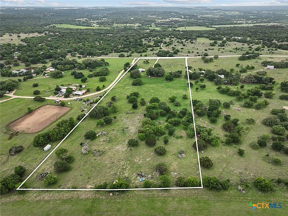 4th image of 601 Seven Ranch Rd