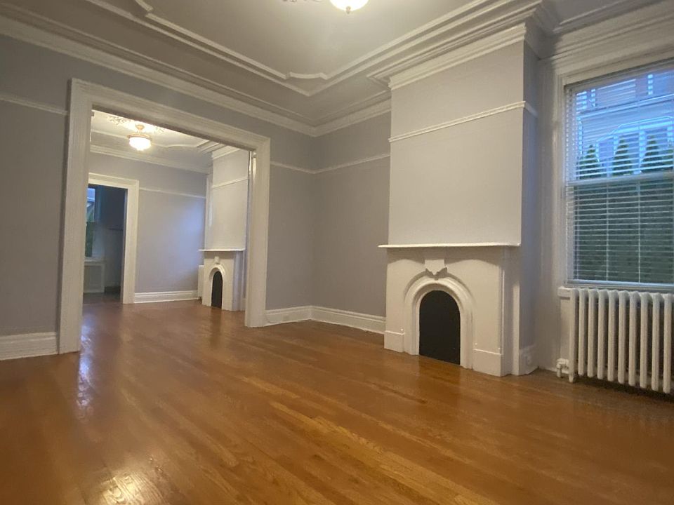 1st image of 15 Hudson Ter APT 1