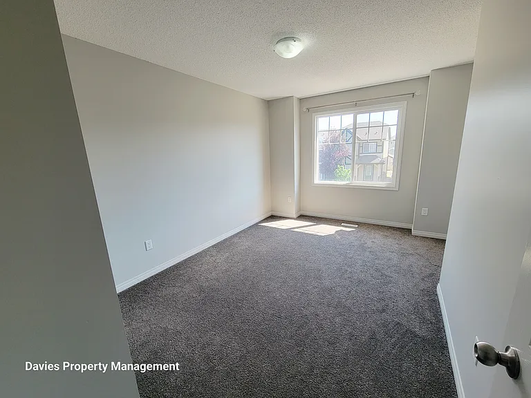 2792 Coughlan Grn SW — Photo 16
