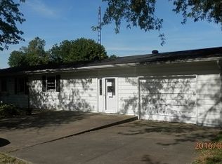 537 S 9th St, Rockport, IN 47635