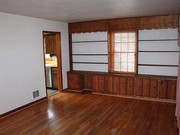 3rd image of 5223 Homestead Dr