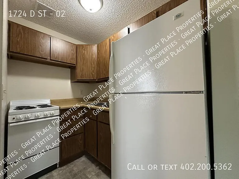 1724 D St #2 — Photo 12
