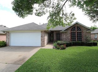 1325 Hyde Park Blvd, Cleburne, TX 76033