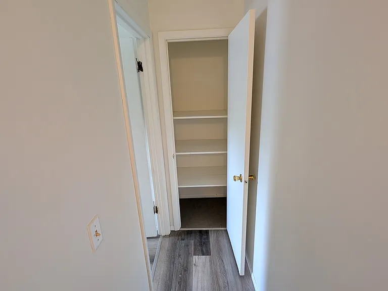 2 Curtis Ct — Photo 1