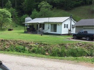 282 Reed Fork Rd, Procious, WV 25164