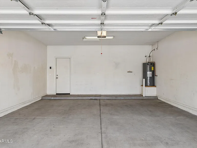 4323 W T Ryan Ln — Photo 26