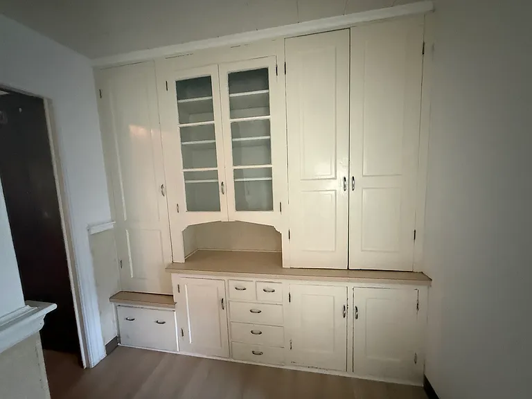 145-147 S Hyde Park Ave #1 — Photo 7