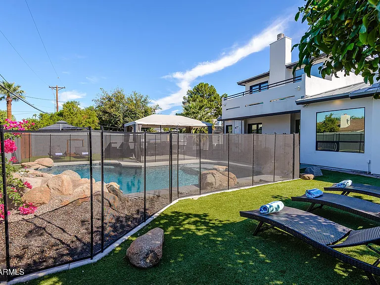 4514 N 35th Pl — Photo 37