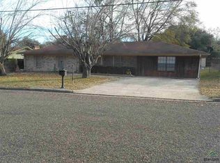 404 Walnut St, Mount Pleasant, TX 75455