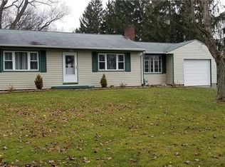 195 Easton Rd, Hermitage, PA 16148