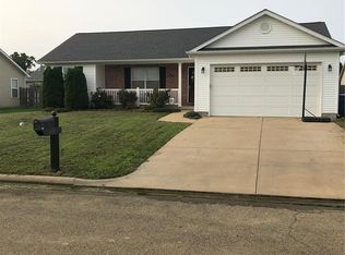 221 Boulder Ridge Dr, Farmington, MO 63640