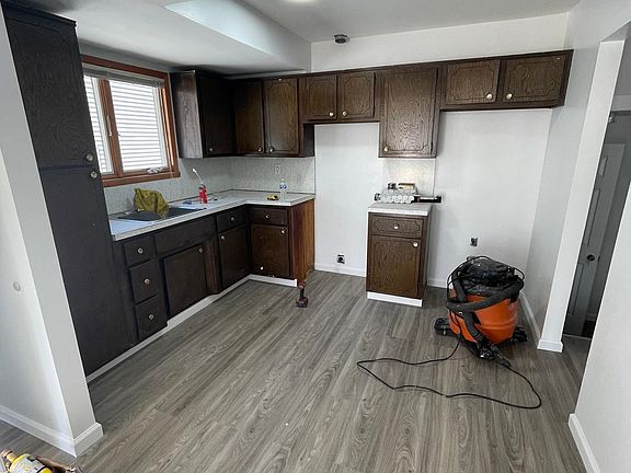 2nd image of 112 Figurea Ave #1