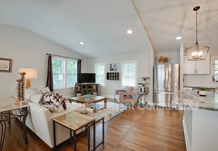 805 Rison Ave NE — Photo 11