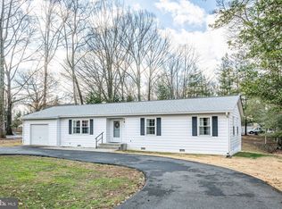 5254 Gordon Dr, King George, VA 22485
