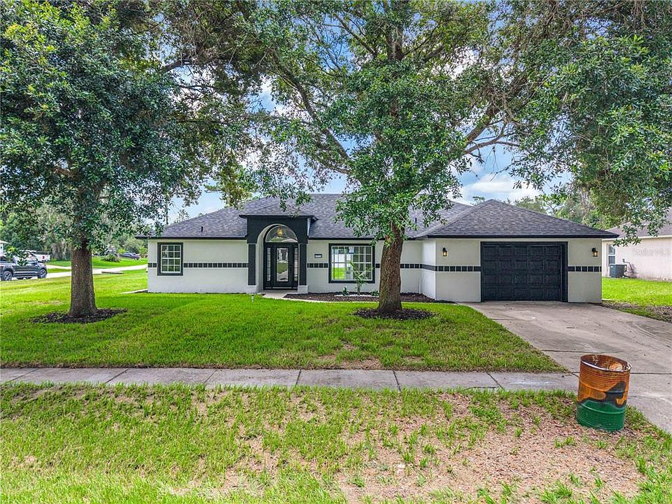 1st image of 2570 Coachman Dr
