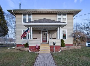 1507 N 8th St, Manitowoc, WI 54220