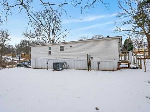 2nd image of 516 Green Willow Dr