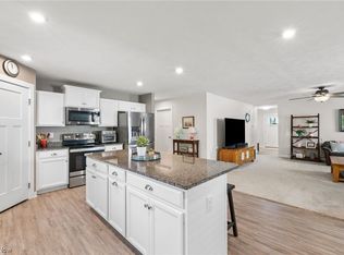 4049 Honeysuckle Ln, Perry, OH 44081